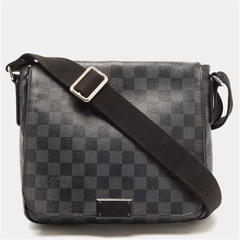 lv th2049|Authentic,LOUIS VUITTON,Damier Graphite .